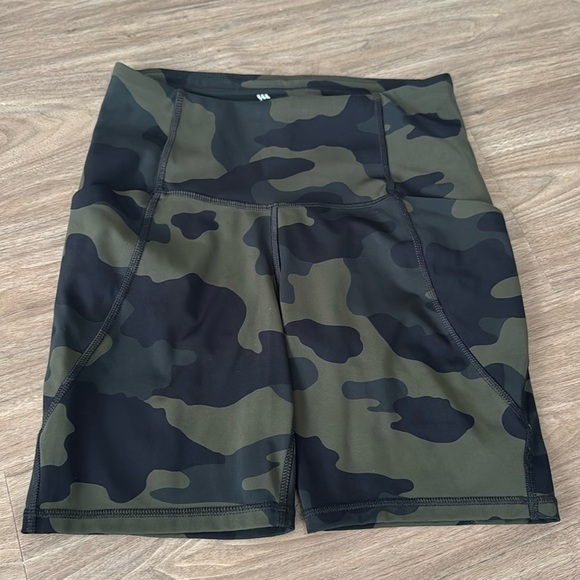 Target Camo Biker Shorts - Picture 1 of 3